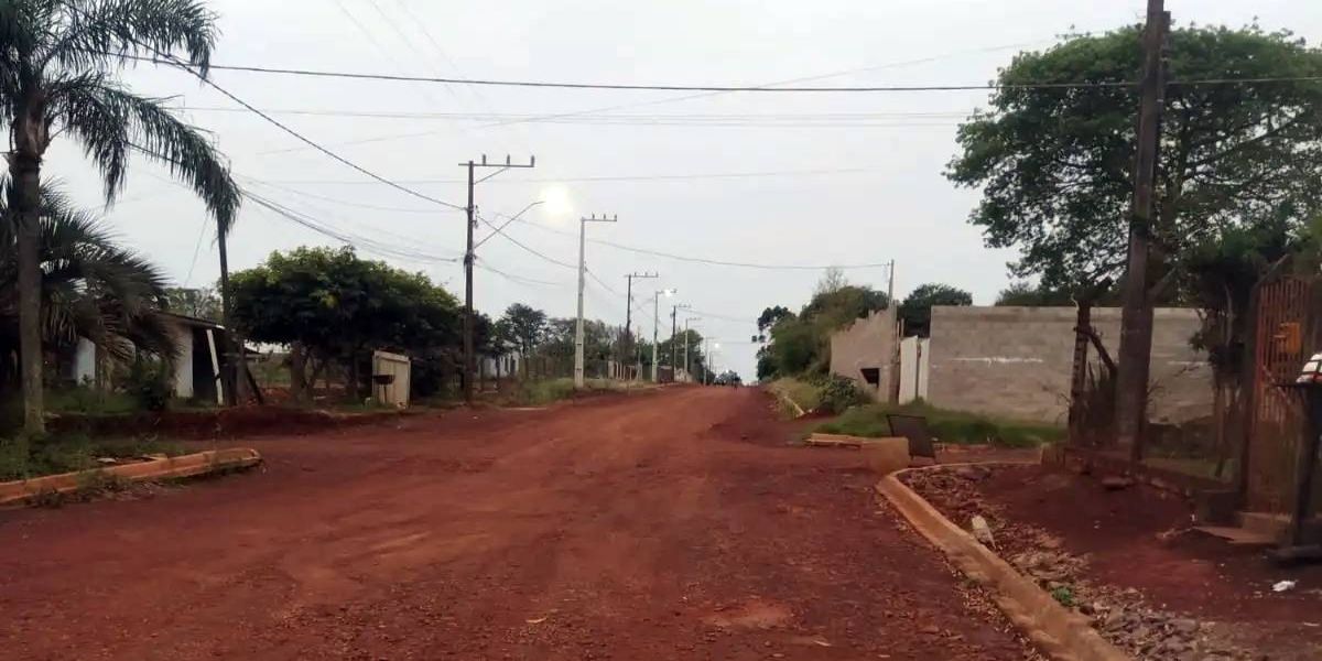 Lago Azul: com obras ainda paradas moradores aguardam posição