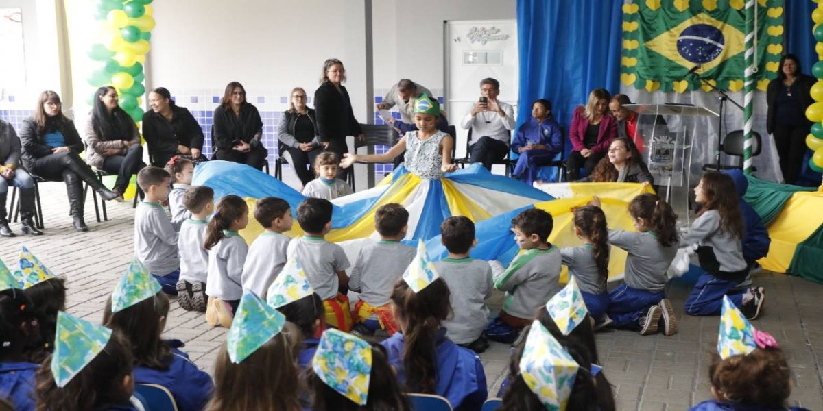 Semana da Pátria espalha civismo nas escolas urbanas e rurais de Cascavel