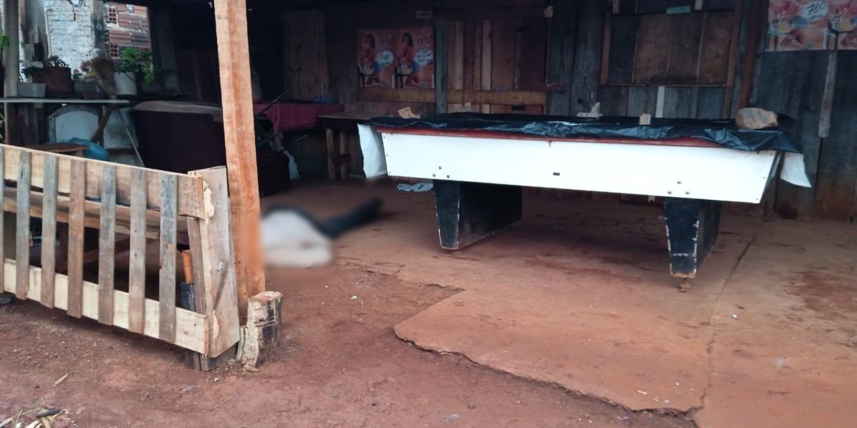 Homem é morto a tiros em bar e outro morre após reagir abordagem policial em Três Barras do Paraná