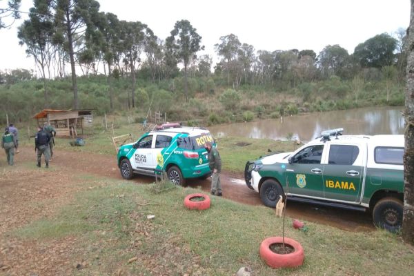 YouTuber é multado em R$100 mil por capturar animais usando armadilhas em Inácio Martins