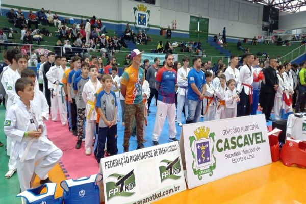 Mais de 750 atletas disputam o 26º Brasil Open de Taekwondo em Cascavel