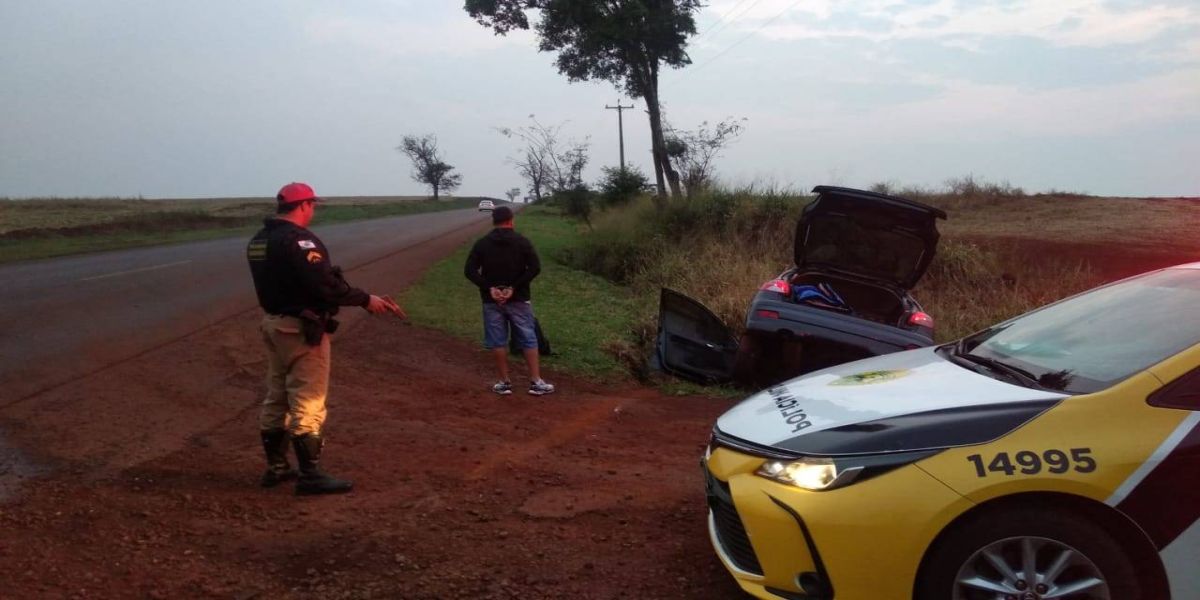Após acompanhamento tático, condutor é detido pela PRE com arma de fogo na PR-585