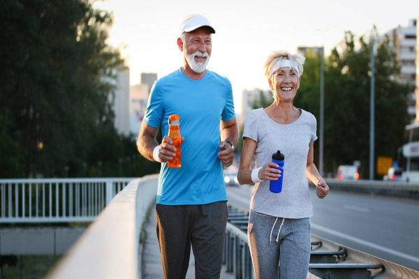 Artrose: 5 dicas que ajudam a prevenir a doença que acomete mais de 15 milhões de brasileiros