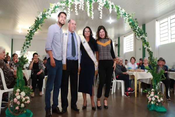 Concurso de Miss e Mister Terceira Idade anima FeliCidade do Idoso