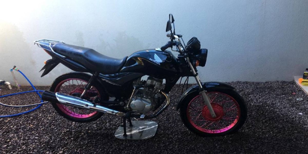 Moto é furtada na Rua Paraná; Criminosos ligam para a vitima pedir dinheiro em troca da motocicleta