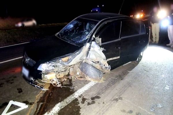 Imagem referente a notícia: Forte colisão de trânsito é registrada na BR-467 no Contorno Oeste, em Cascavel