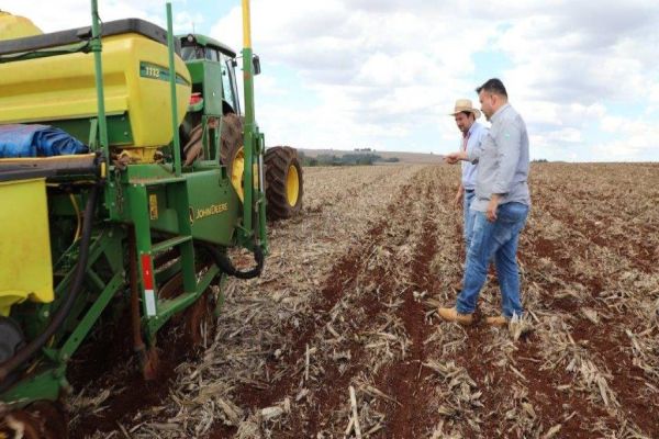 Dada a largada para a safra de soja 2022/23 no oeste do Paraná