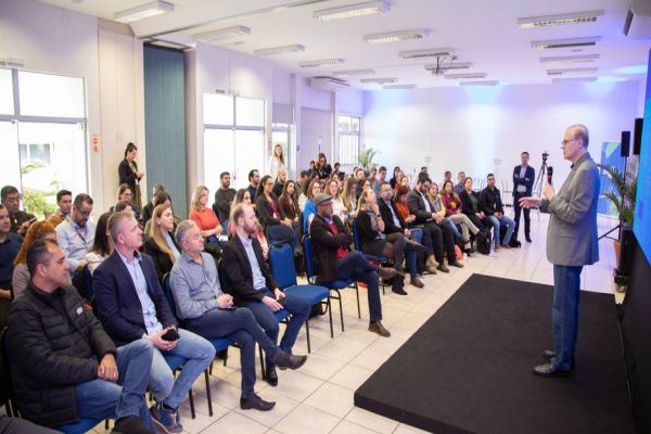Encontro de incubadoras do Paraná é realizado na região Oeste
