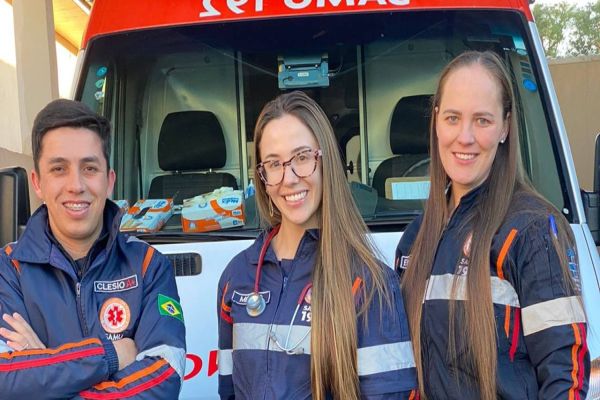 Bebê de alto risco nasce durante deslocamento de viatura do Samu