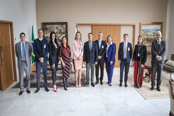 Violência doméstica e precariedade de comarcas pautam reunião da OAB Cascavel em Curitiba