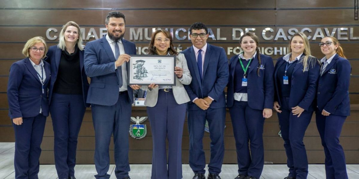 Banco de Olhos de Cascavel é homenageado pela Câmara de Vereadores