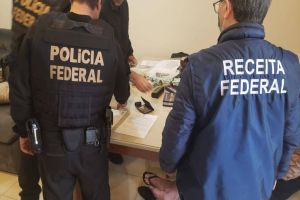 Imagem referente à notícia: Receita Federal e PF fazem operação contra suposto esquema de corrupção no comércio exterior com prejuízo estimado em R$ 30 milhões
