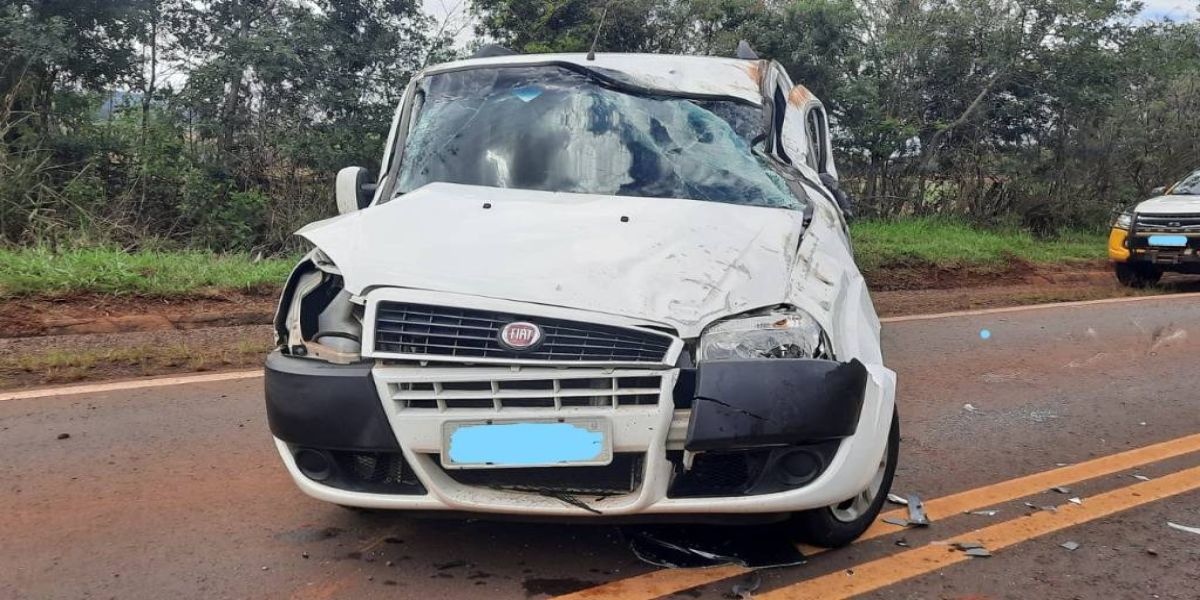 Duas mulheres ficam feridas após capotamento na PR-585 em Vera Cruz do Oeste