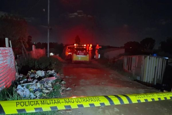 Dupla corre ao ver PM, tenta invadir casa e um morre após confronto em São José dos Pinhais