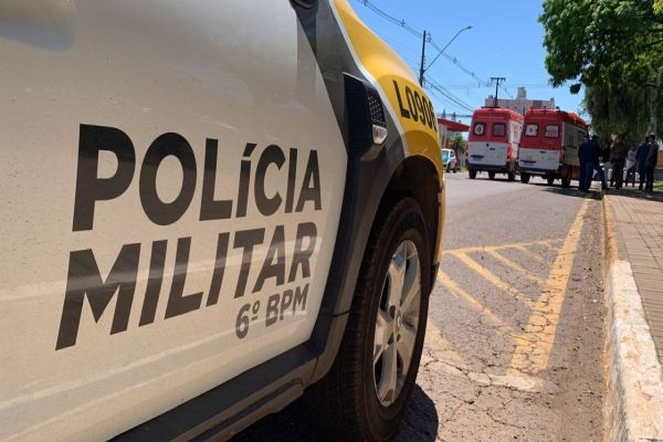 Imagem referente a notícia: Mulher é esfaqueada por moradora de rua no centro de Cascavel e é socorrida em estado grave