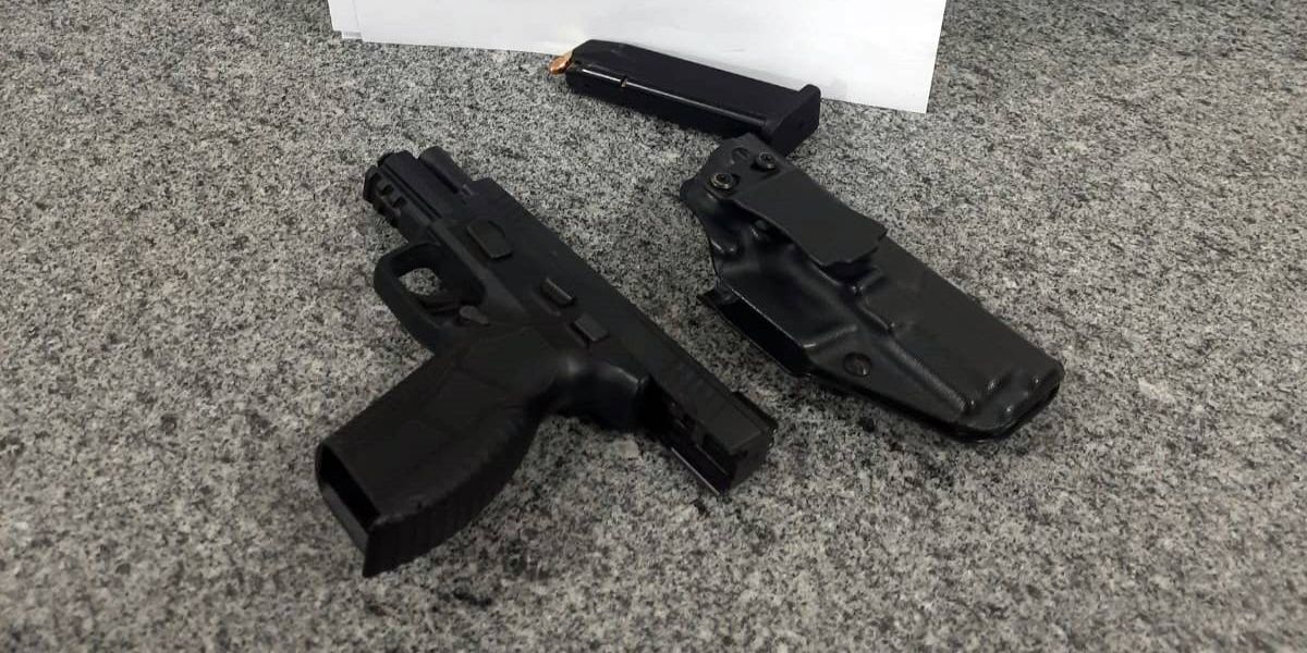 Homem é detido pela PM por porte ilegal de arma de fogo