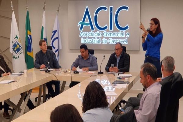 Conselho de Núcleos trata sobre papéis dos atores do Empreender