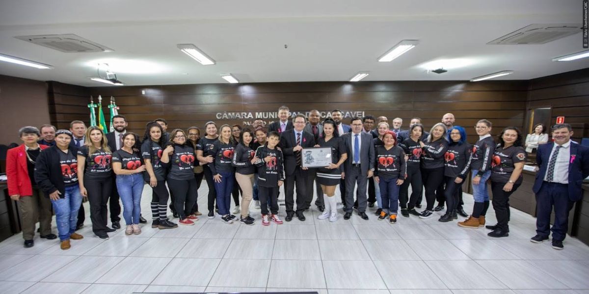 Grupo ‘Só uma Canção: Loucos por Flashback’ recebe menção honrosa