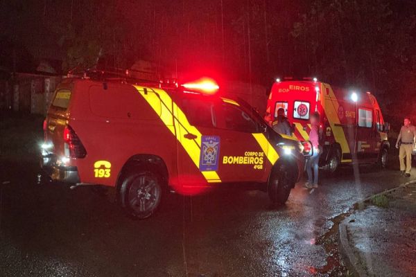 Imagem referente a notícia: Homem é atingido por disparo de arma de fogo na Rua Estocolmo no Bairro Cascavel Velho