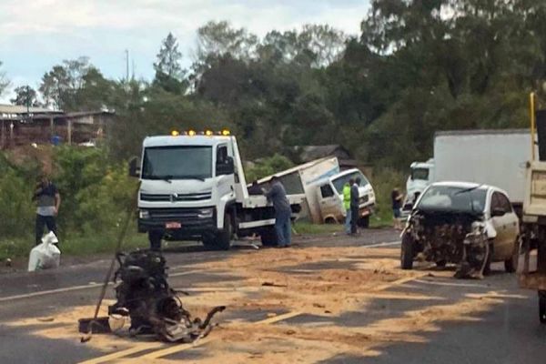 Motor foi arrancado de veículo após forte colisão na BR-376