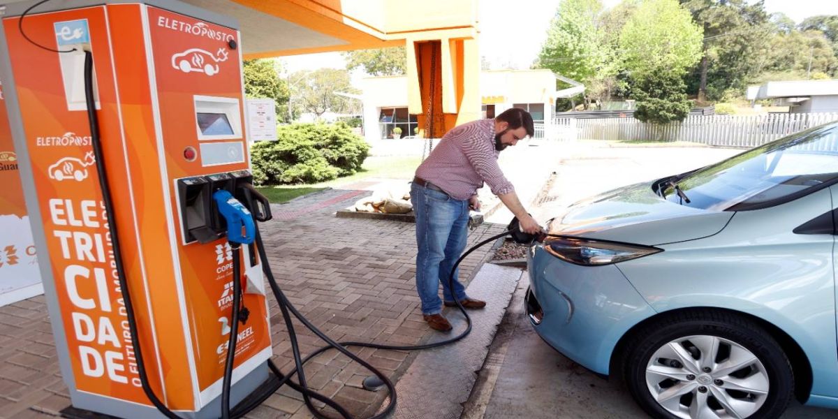 Com incentivo e ampliação de estrutura, Paraná avança na eletromobilidade