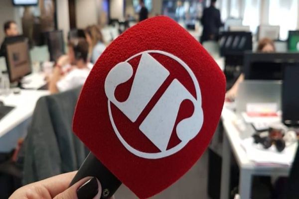 Imagem referente a notícia: Em editorial, Jovem Pan News diz estar “sob censura”; leia