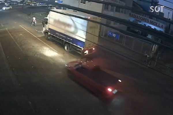 Imagem referente a notícia: Novas imagens: Condutor de Saveiro envolvida em acidente fatal na BR-277 ainda não foi localizado