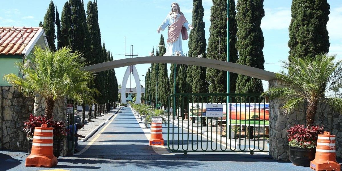 Finados: Acesc divulga agenda de cerimônias religiosas nos cemitérios de Cascavel