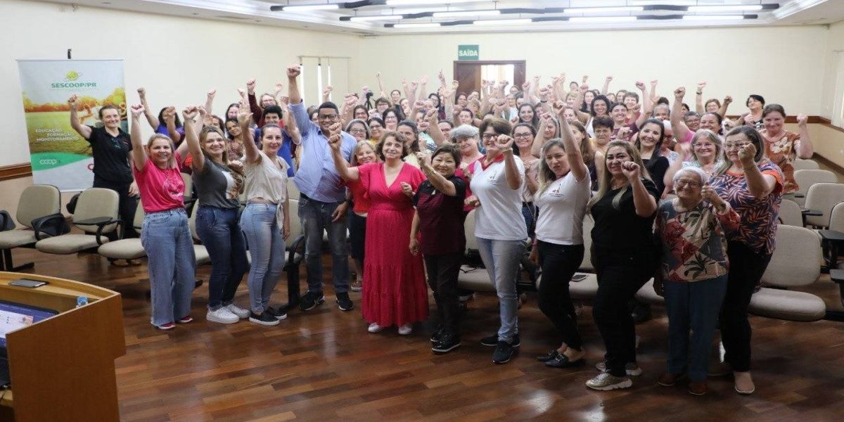 Grupos Femininos aprendem sobre o Poder da Autorresponsabilidade