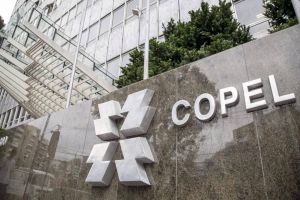 Imagem referente à notícia: Aumento da conta de luz da Copel entra em vigor e tarifas sobem mais de 20% no Paraná
