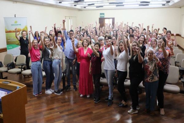 Grupos Femininos aprendem sobre o Poder da Autorresponsabilidade