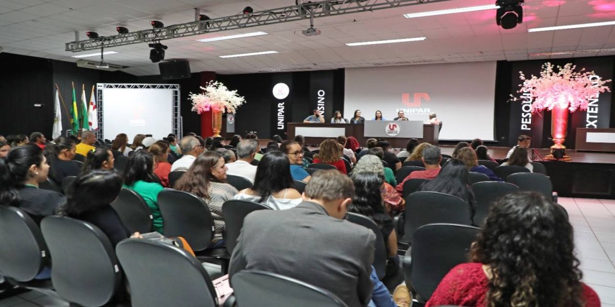 Assistência Social realiza 1º Encontro Municipal de Famílias Acolhedoras