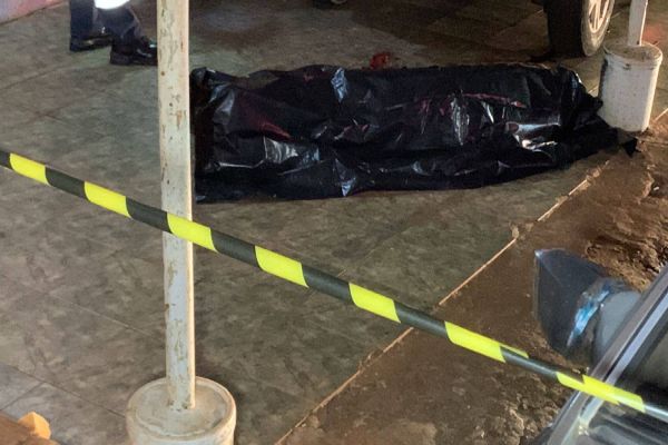 Imagem referente a notícia: Homem de 55 anos é morto com tiro na cabeça no Bairro Morumbi, em Cascavel