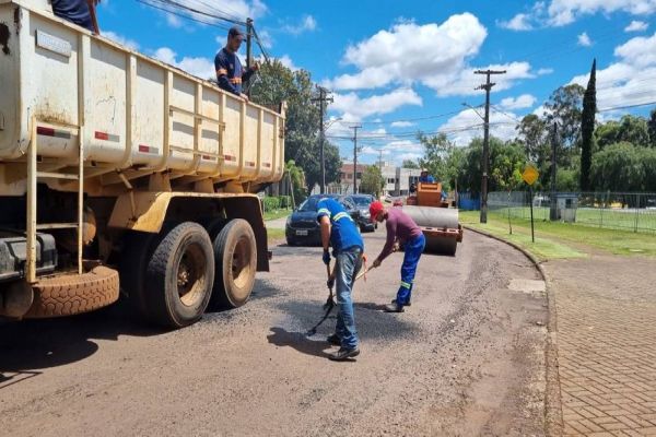 Secretaria de Obras trabalha no fim de semana para recuperar malha viária afetada pelas chuvas