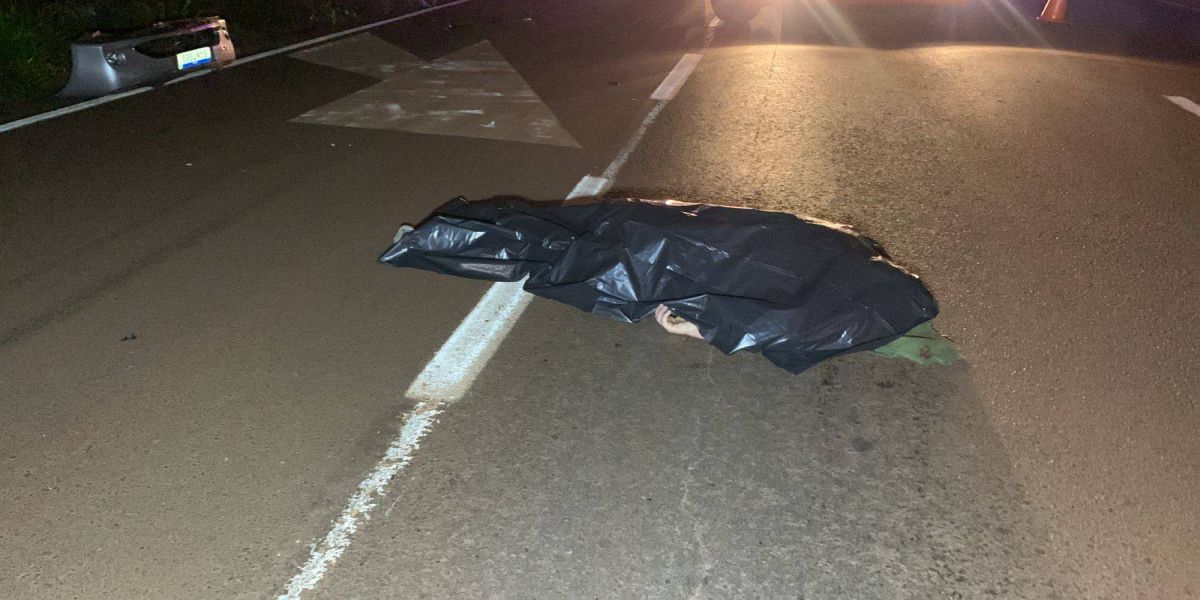 Motociclista de 32 anos morre após ser atingindo por carro e atropelado por outro na BR-467