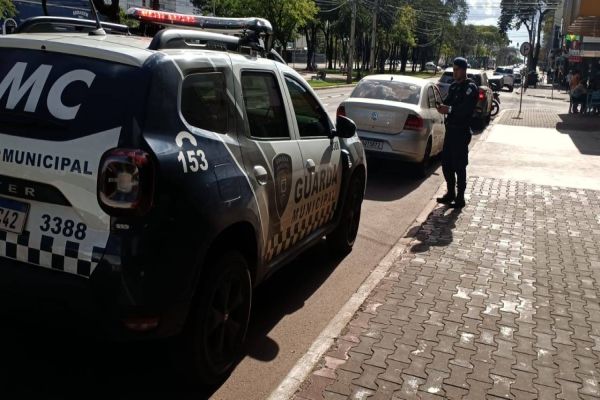 VW/Voyage furtado no centro de Cascavel é recuperado pela Guarda Municipal