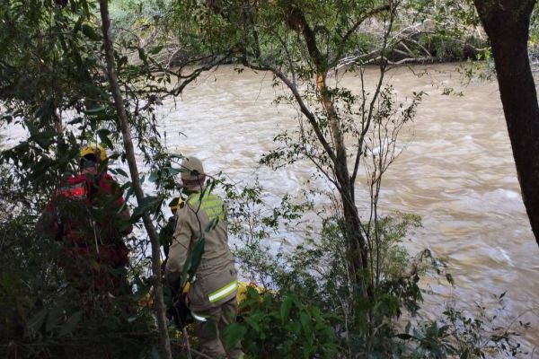 Imagem referente a notícia: Corpo de jovem é encontrado no rio marrecas em Francisco Beltrão