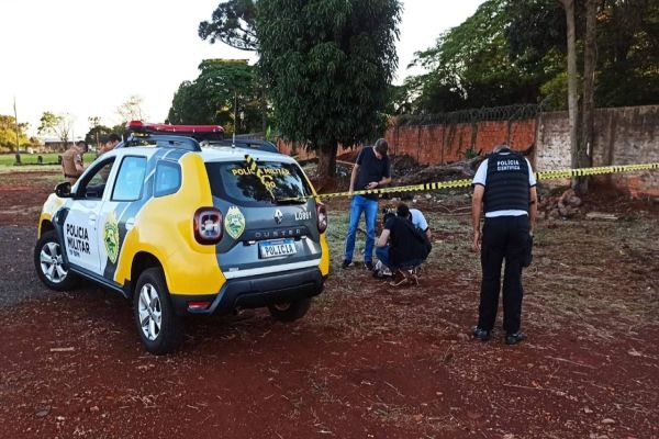 Homem é encontrado morto com golpes de arma branca no centro de Toledo