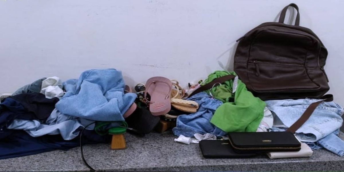 Mulher de 42 anos é detida acusada de furtar roubas em shopping na Avenida Toledo