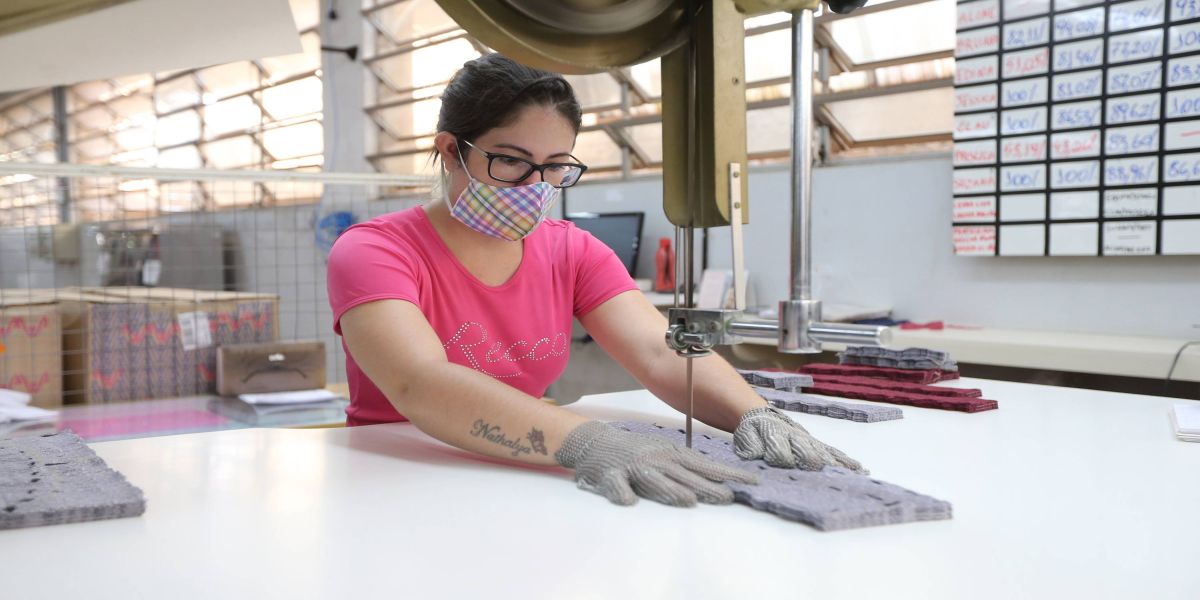 Paraná gera 12,9 mil empregos em setembro e se consolida como melhor do Sul