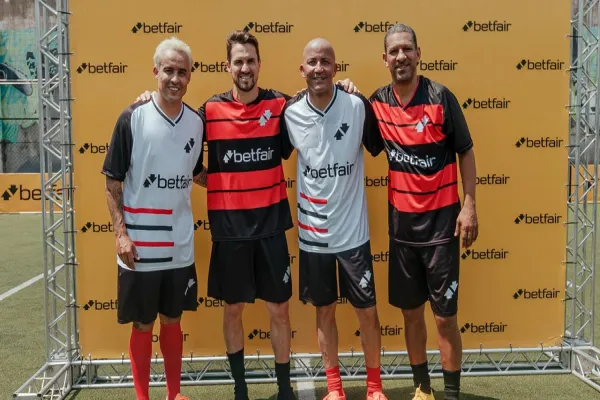 Foto relacionada a notícia: Betfair reúne ídolos de Athletico-PR e Flamengo para comentar final da Libertadores