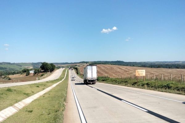 Estado auxilia nos trabalhos de recuperação da BR-277; BR-163 tem novos trechos liberados