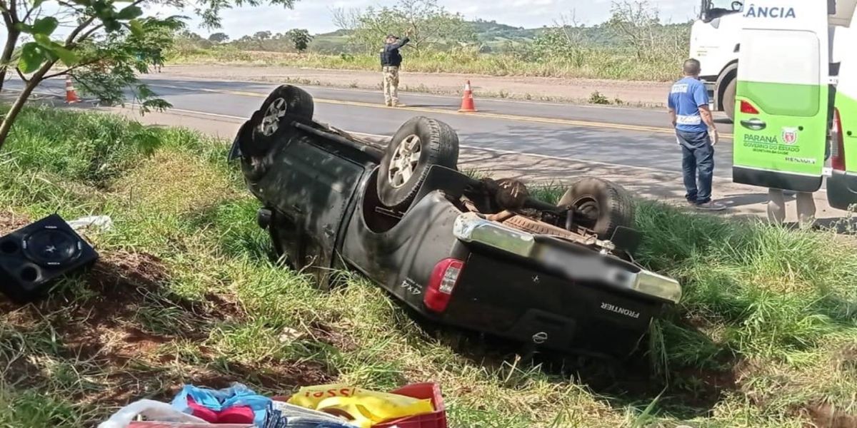 Capotamento deixa três pessoas feridas na BR-163 em Lindoeste