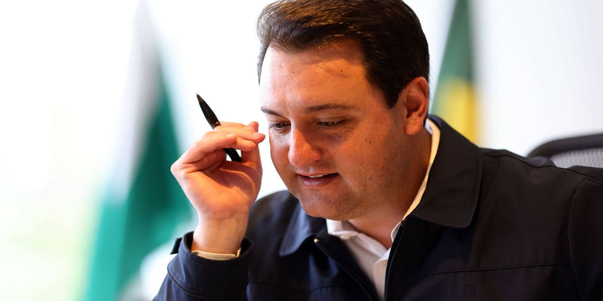 Governador anuncia antecipação do 13º salário e da folha de dezembro dos servidores