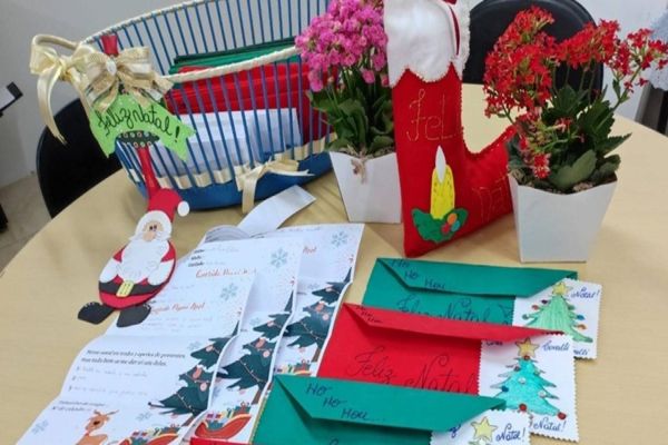 Cascavelenses já podem adotar "Cartinhas de Natal" para presentear crianças