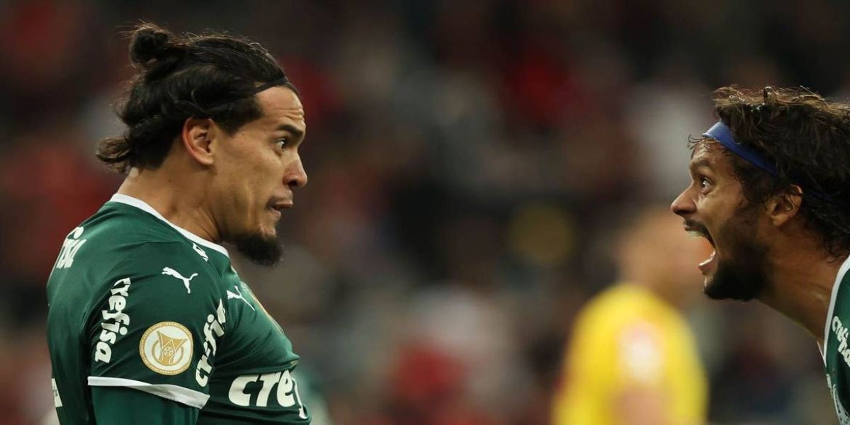 Palmeiras é campeão da Série A do Brasileirão e celebra título com goleada sobre o Fortaleza