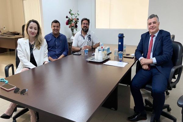 OAB Cascavel firma parceria com a Secretaria de Cidadania e Proteção à Mulher para ações em conjunto