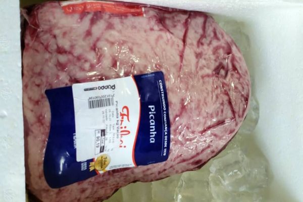 Homem é detido pela Polícia Militar após furtar peça de picanha em supermercado no Bairro Periolo