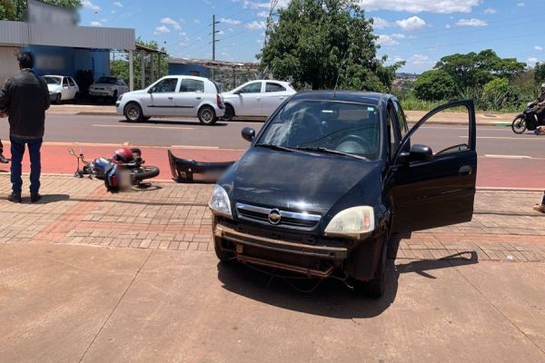Imagem referente a notícia: Motociclista de 27 anos fica ferido após acidente de trânsito no Bairro Brasmadeira