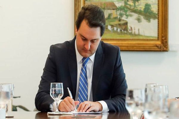 Governo vai aumentar em 55% o valor da diária dos servidores estaduais